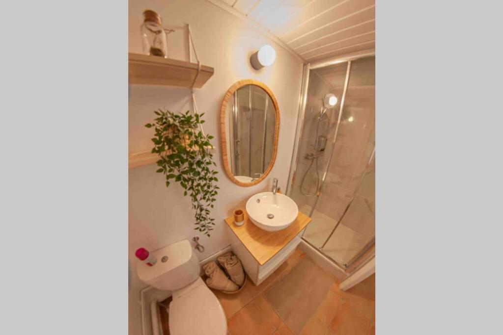 Charmant Studio/T2 Au Calme Avec Jardin Et Parking Fos-sur-Mer Kültér fotó
