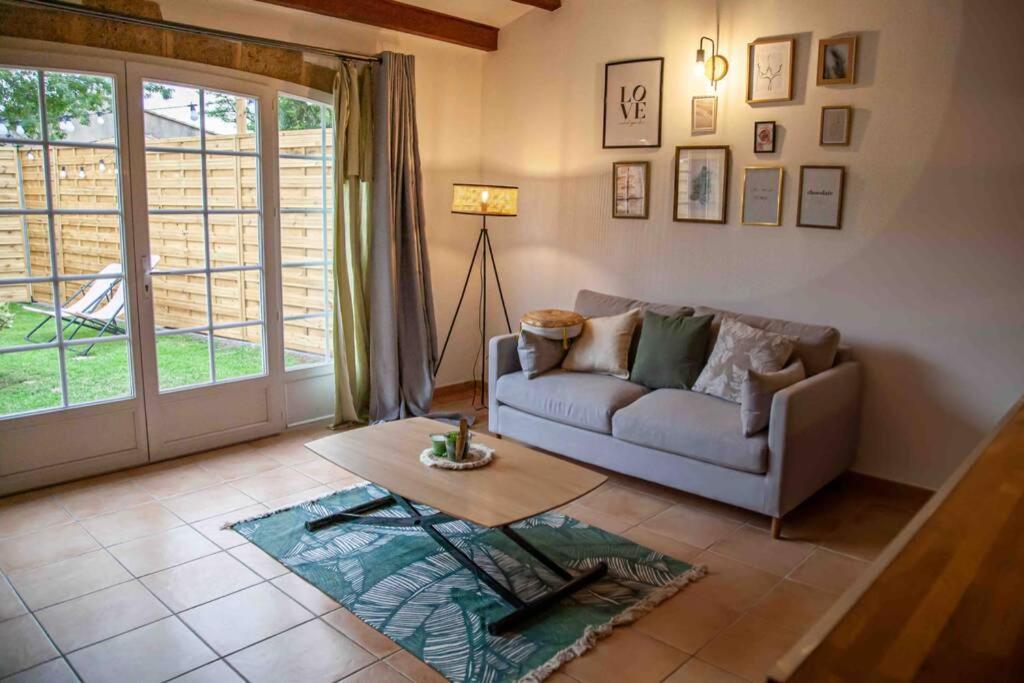 Charmant Studio/T2 Au Calme Avec Jardin Et Parking Fos-sur-Mer Kültér fotó